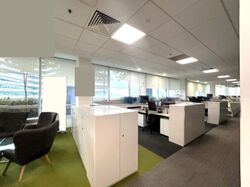 North Buona Vista Drive (D5), Office #639830571